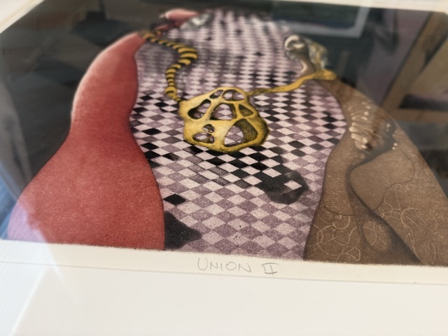 Item 21 — Central detail & title